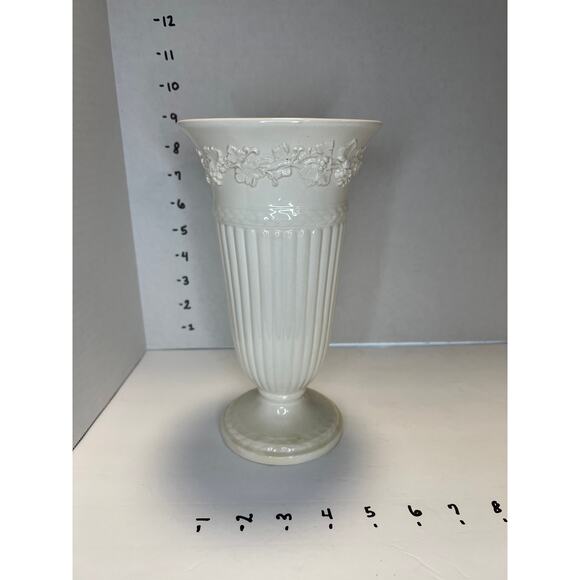 Wedgwood Embossed Queensware Vase, grape & vine motif upper rim Cream - Picture 1 of 9